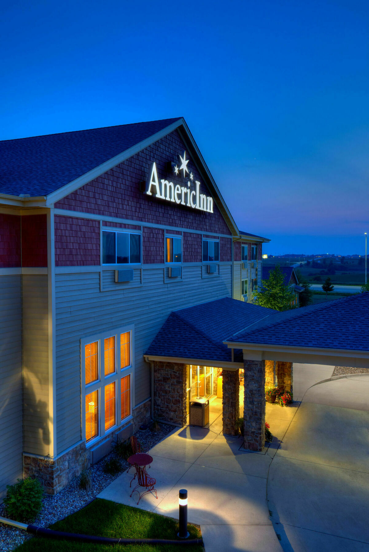 Americinn By Wyndham Нютън Екстериор снимка